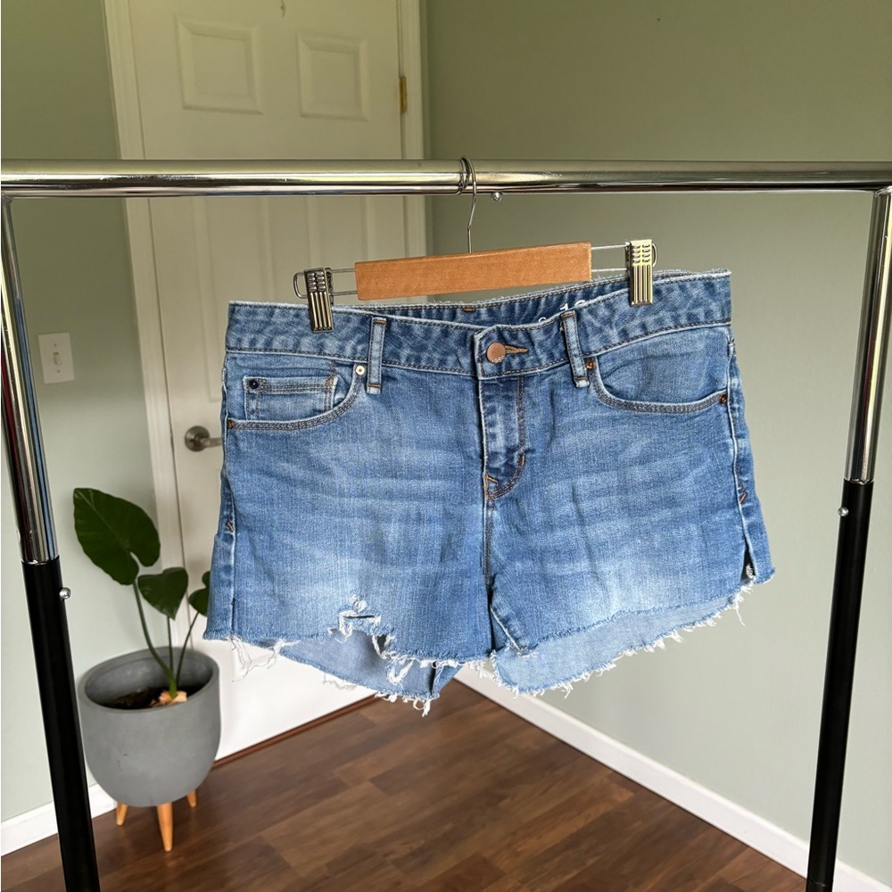 Cut off Jean short
